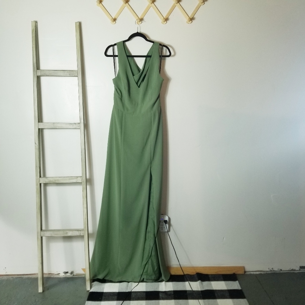 NWT AFTER SIX GREEN GOWN SIZE XL